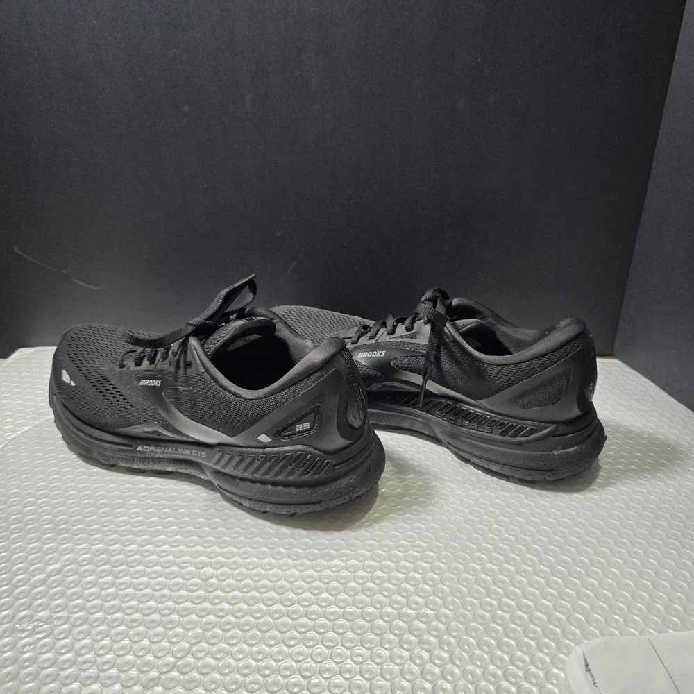 Brooks product pair